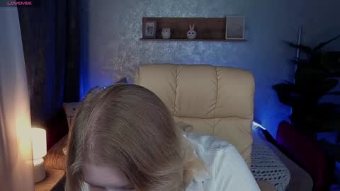 TinkerrBelll online show from February 4, 2025, 7:44 pm