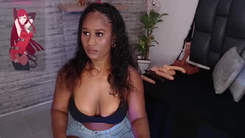 Tinna Goddess online show from January 27, 2025, 11:22 am