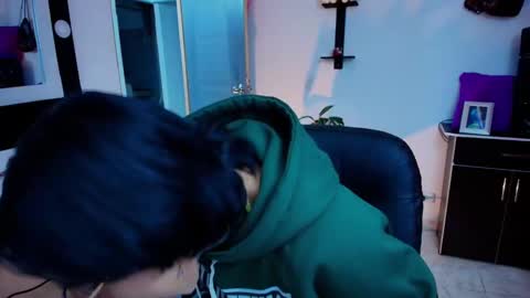 I AM BELLA  ----------- follow my  IG  TINNS 69 online show from January 15, 2025, 2:17 am