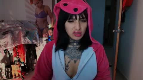 I AM BELLA  ----------- follow my  IG  TINNS 69 online show from February 11, 2026, 12:26 am