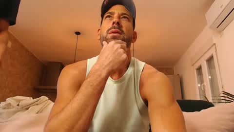 Snapshot of tinoclandestino chatting on November 27, 2025, 11:34 am tinoclandestino online show from November 27, 2025, 11:34 am