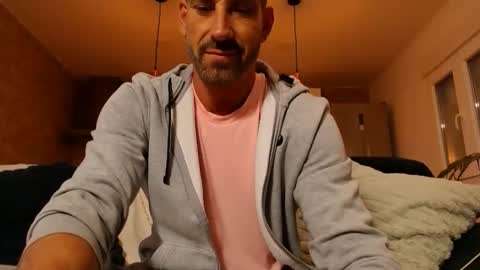Snapshot of tinoclandestino chatting on January 17, 2026, 11:15 am tinoclandestino online show from January 17, 2026, 11:15 am