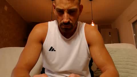 Snapshot of tinoclandestino chatting on February 7, 2026, 10:41 am tinoclandestino online show from February 7, 2026, 10:41 am