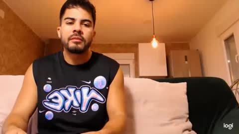 Snapshot of tinoclandestino chatting on March 14, 2026, 11:37 am tinoclandestino online show from March 14, 2026, 11:37 am