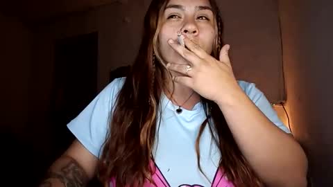 Snapshot of tintal_jers chatting on December 17, 2025, 5:24 am tintal jers online show from December 17, 2025, 5:24 am