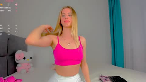 Snapshot of tiny__alice chatting on January 31, 2025, 9:05 am Alice ONLINE TOMORROW 1100-1700 GMT3 online show from January 31, 2025, 9:05 am