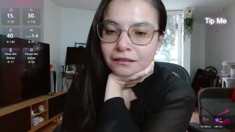 Tiny Caroline online show from January 13, 2026, 8:47 pm