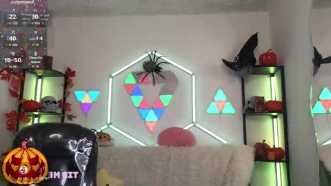 Snapshot of tiny_vixen_ chatting on October 23, 2025, 1:54 pm tiny_vixen_ online show from October 23, 2025, 1:54 pm