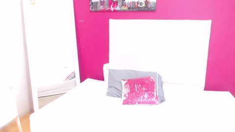 Snapshot of tiny_whore18 chatting on December 30, 2024, 2:40 pm tiny_whore18 online show from December 30, 2024, 2:40 pm