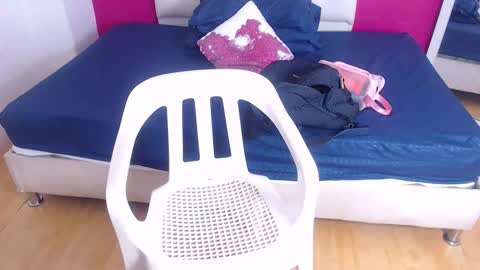 Snapshot of tiny_whore18 chatting on October 17, 2025, 4:20 pm tiny_whore18 online show from October 17, 2025, 4:20 pm