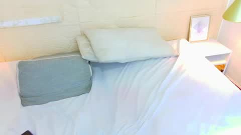 tiny_whore18 online show from May 21, 2026, 4:36 pm