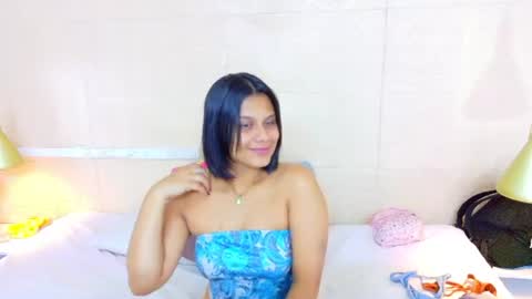 tiny_whore18 online show from July 26, 2026, 7:37 am