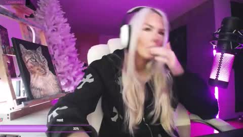 stage Kylie Sinner  brand CLITBAIT online show from February 22, 2026, 12:34 am