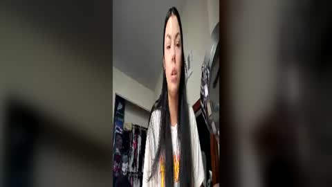 Snapshot of tinykylie chatting on June 24, 2026, 12:15 pm stage Kylie Sinner brand CLITBAIT online show from June 24, 2026, 12:15 pm