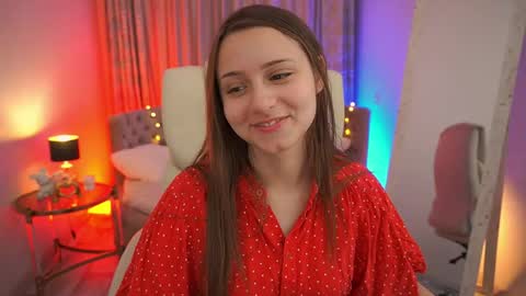 Snapshot of tinynataliee chatting on May 4, 2026, 6:31 am tinynataliee online show from May 4, 2026, 6:31 am