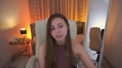 Snapshot of tinynataliee chatting on July 20, 2026, 8:11 pm tinynataliee online show from July 20, 2026, 8:11 pm