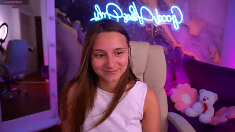 Snapshot of tinynataliee chatting on July 31, 2026, 12:37 pm tinynataliee online show from July 31, 2026, 12:37 pm