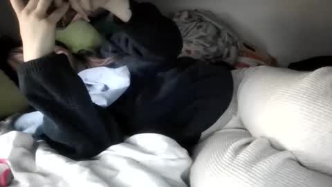 tinytittiexx online show from February 18, 2026, 5:42 pm