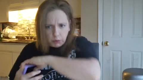 Snapshot of tinywithtiddies chatting on November 14, 2025, 1:10 pm tinywithtiddies online show from November 14, 2025, 1:10 pm