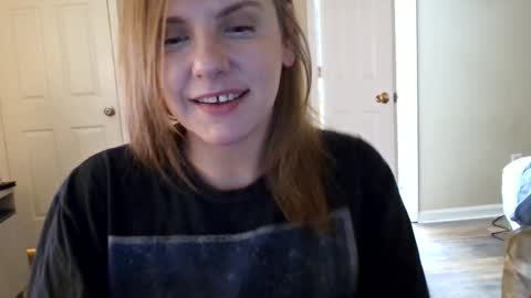 Snapshot of tinywithtiddies chatting on March 21, 2026, 1:21 am tinywithtiddies online show from March 21, 2026, 1:21 am