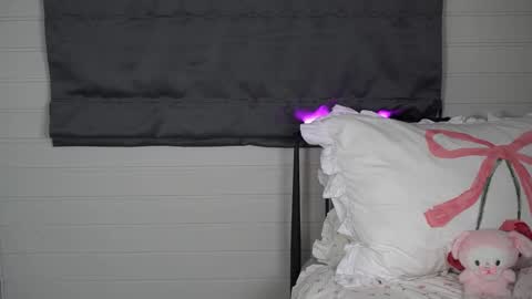 Lili online show from September 25, 2025, 7:28 pm