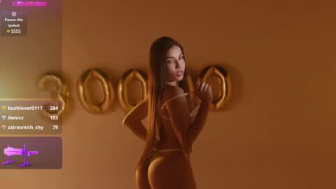 Snapshot of tiphani_walker_ chatting on December 18, 2024, 3:04 am Tiphani Walker online show from December 18, 2024, 3:04 am