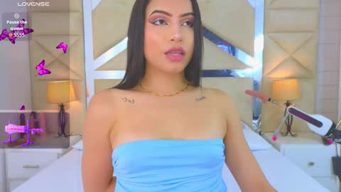 Snapshot of tiphani_walker_ chatting on September 16, 2025, 12:22 am Tiphani Walker online show from September 16, 2025, 12:22 am