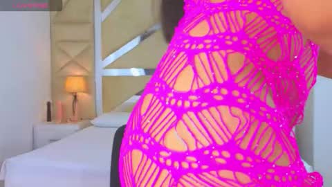 Snapshot of tiphani_walker_ chatting on November 2, 2025, 10:56 pm Tiphani Walker online show from November 2, 2025, 10:56 pm