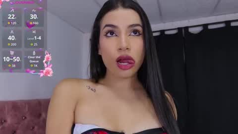 Tiphani Walker online show from July 29, 2026, 12:53 am
