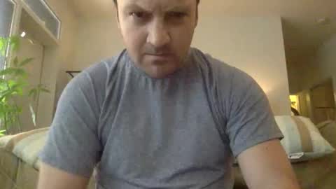 Snapshot of tiptop1088 chatting on March 6, 2025, 3:13 pm tiptop1088 online show from March 6, 2025, 3:13 pm