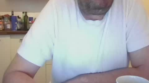 Snapshot of tiptosuckme chatting on June 16, 2026, 5:43 am Tip online show from June 16, 2026, 5:43 am