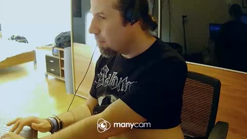 Snapshot of tirolerboy27 chatting on October 29, 2025, 2:08 pm Tirolerboy27 online show from October 29, 2025, 2:08 pm