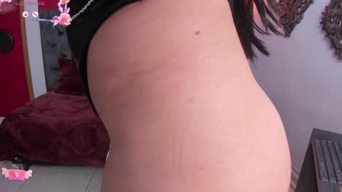 Tisha online show from January 27, 2025, 1:52 pm