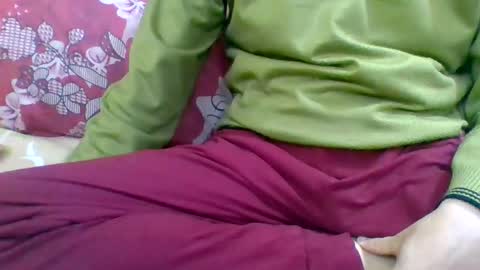 tito25111 online show from April 30, 2026, 8:37 pm