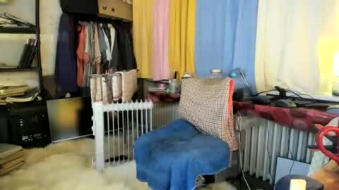 liebe es mich nackt vor der cam zu zeigen online show from April 25, 2026, 7:55 am