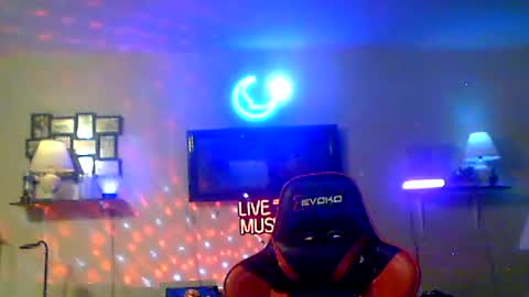 Snapshot of tkthedj chatting on July 5, 2026, 5:58 am TK online show from July 5, 2026, 5:58 am