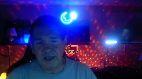 Snapshot of tkthedj chatting on August 4, 2026, 1:09 am TK online show from August 4, 2026, 1:09 am