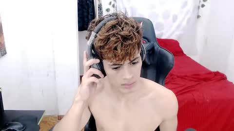 Snapshot of toadboys chatting on June 8, 2026, 11:43 am David online show from June 8, 2026, 11:43 am