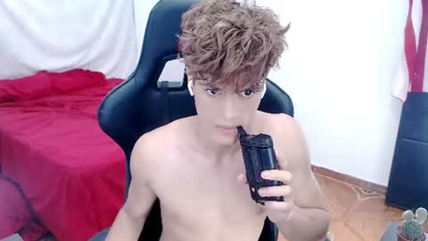 Snapshot of toadboys chatting on July 6, 2026, 2:08 am David online show from July 6, 2026, 2:08 am