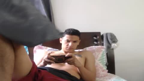 Andres Independent Model online show from December 4, 2025, 6:16 pm