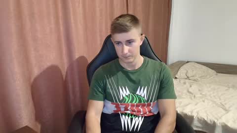 Snapshot of todhorny987 chatting on March 5, 2025, 10:00 am todhorny987 online show from March 5, 2025, 10:00 am