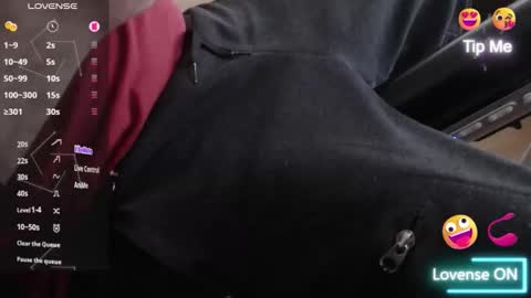 Snapshot of tokensnone chatting on January 9, 2026, 1:03 pm tokensnone online show from January 9, 2026, 1:03 pm