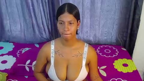 Snapshot of tokihoney chatting on June 17, 2026, 8:54 pm Adela y juan online show from June 17, 2026, 8:54 pm