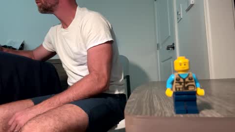 Snapshot of tokyodude12 chatting on September 27, 2025, 9:42 pm The Beekeeper online show from September 27, 2025, 9:42 pm