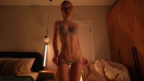 Snapshot of tollysage chatting on October 27, 2025, 8:13 pm Sage. TG channel online show from October 27, 2025, 8:13 pm