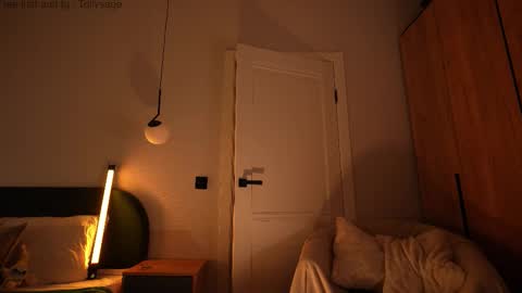 Snapshot of tollysage chatting on December 4, 2025, 8:39 pm Sage. TG channel online show from December 4, 2025, 8:39 pm