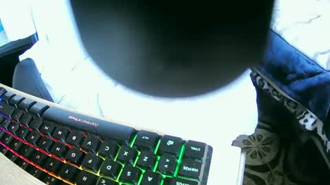 tolon408472 online show from March 9, 2025, 2:32 pm