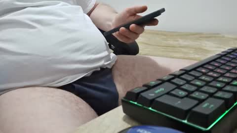 Snapshot of toloneo1 chatting on June 1, 2026, 12:34 am toloneo1 online show from June 1, 2026, 12:34 am