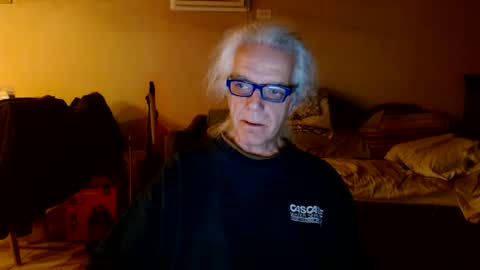 tom112292014 online show from March 10, 2025, 2:17 am