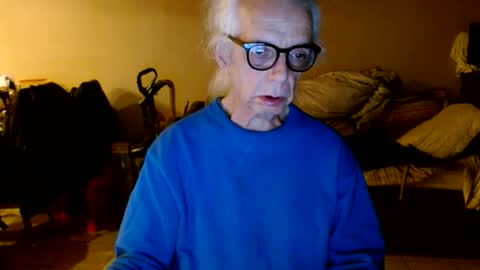 tom112292014 online show from October 18, 2025, 2:36 am